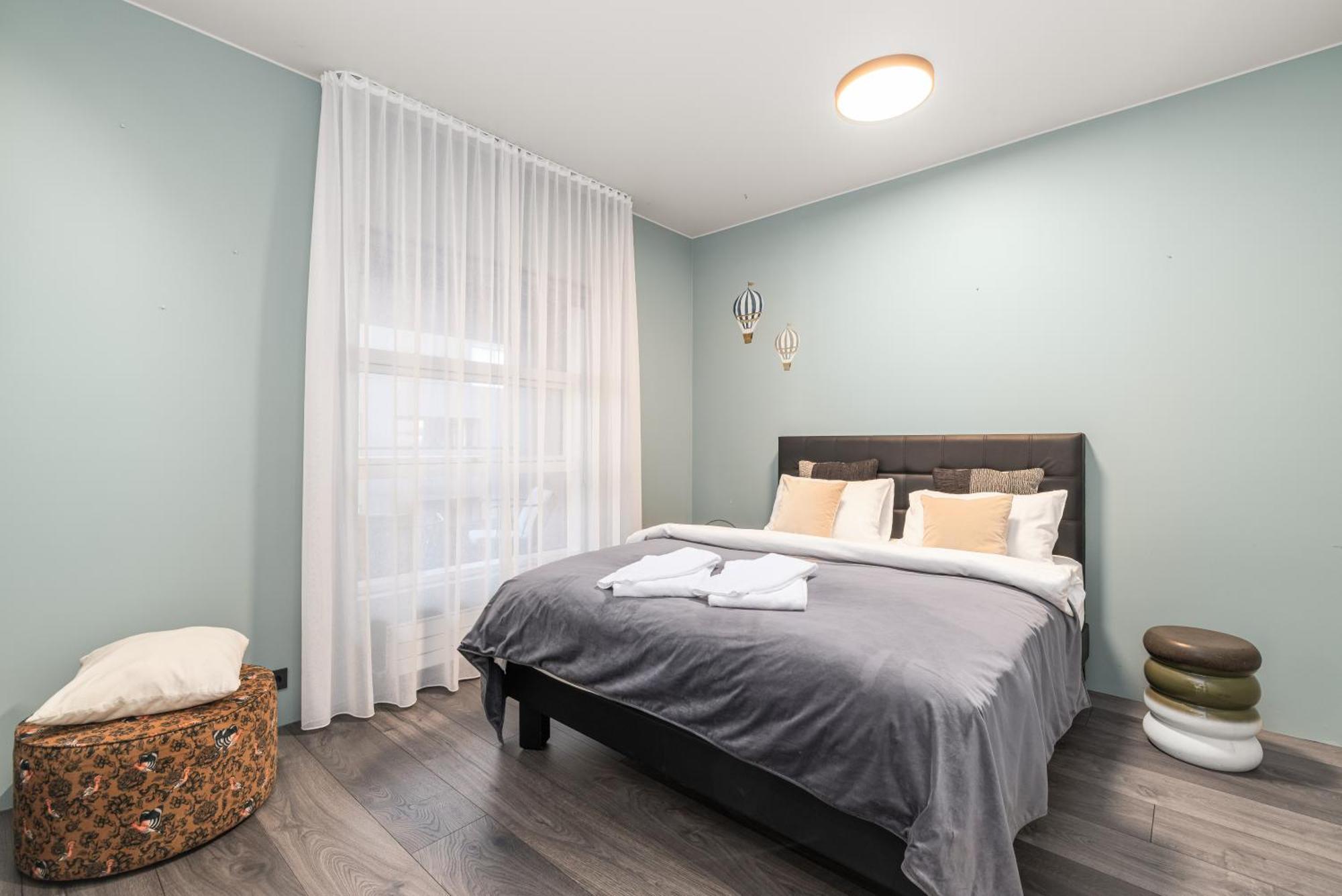 Vibrant Hafnatorg I Spacious Property With Expansive Garage 레이캬비크 외부 사진